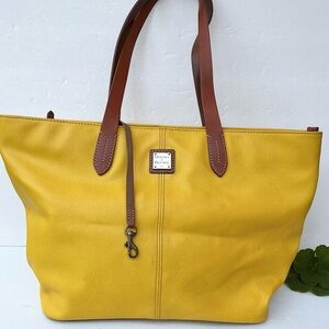 Dooney And Bourke Large Tote Bag Rehab $458 MSRP